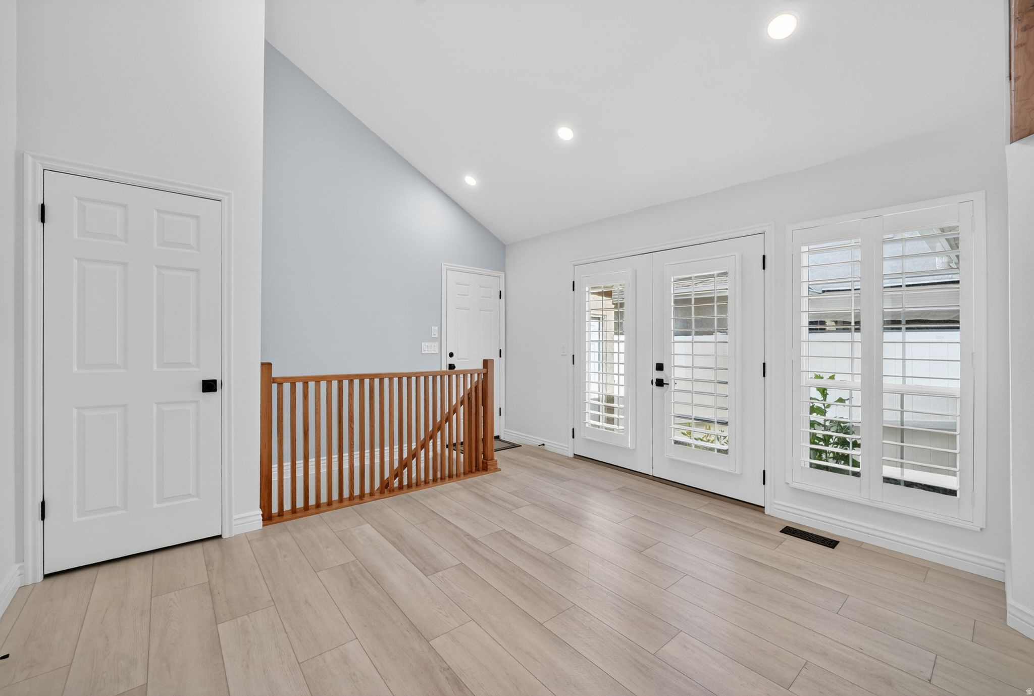 MEADOWS - Residential