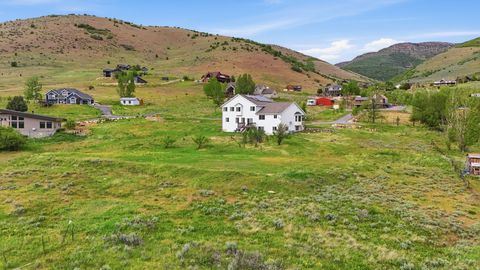Tiny photo for 8927 E PINEVIEW DR N, Huntsville, UT 84317 (MLS # 2157669)