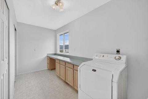 Tiny photo for 8927 E PINEVIEW DR N, Huntsville, UT 84317 (MLS # 2157669)