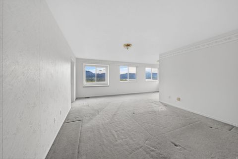 Tiny photo for 8927 E PINEVIEW DR N, Huntsville, UT 84317 (MLS # 2157669)