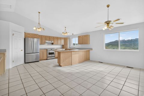 Tiny photo for 8927 E PINEVIEW DR N, Huntsville, UT 84317 (MLS # 2157669)