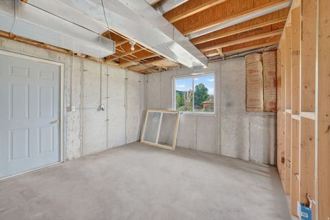 Tiny photo for 8927 E PINEVIEW DR N, Huntsville, UT 84317 (MLS # 2157669)