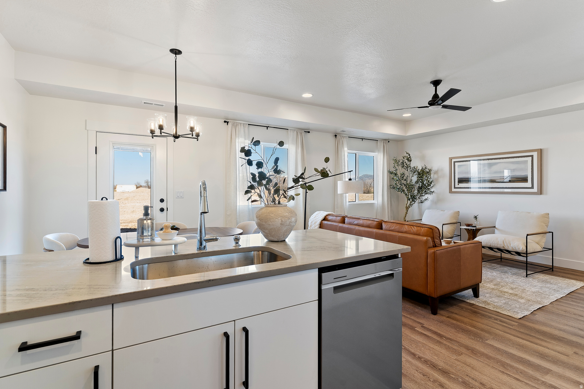 SALT GRASS - Residential