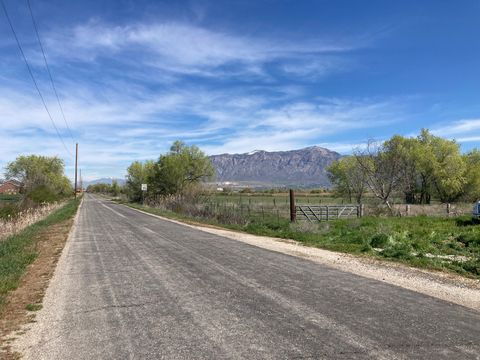 Tiny photo for 200 S 2800 W, Marriott Slaterville, UT 84404 (MLS # 2148694)