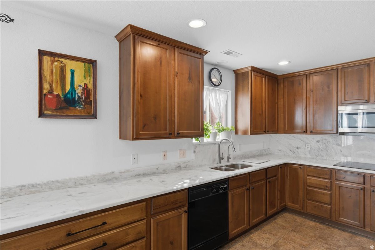 SPANISH FIELDS - Residential