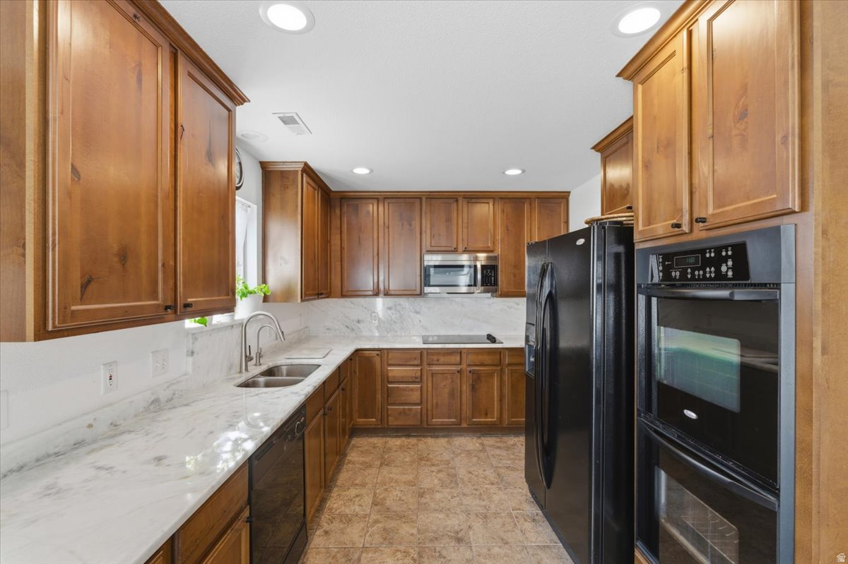 SPANISH FIELDS - Residential