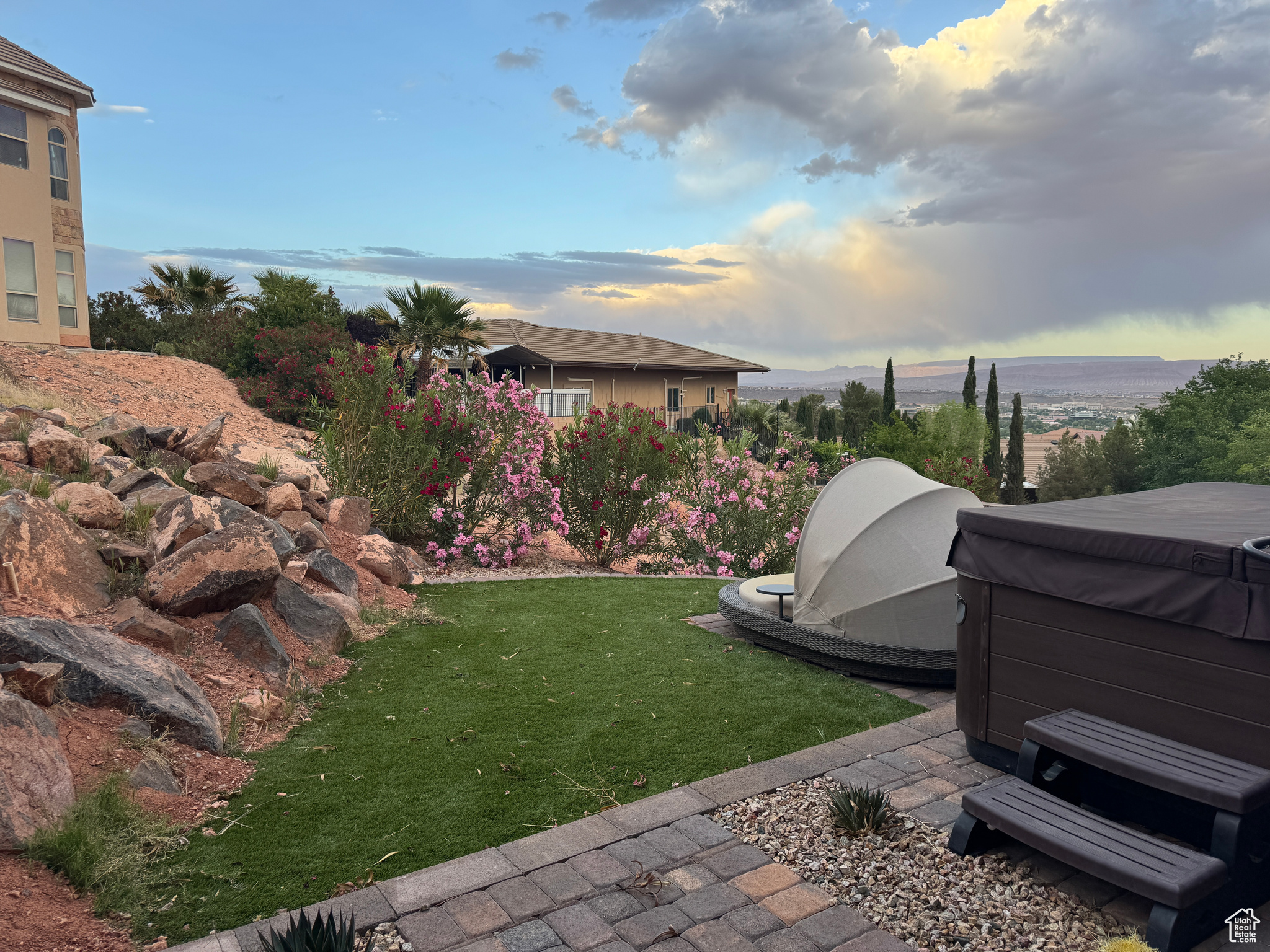 SHADOW HILLS TH 2 - Residential