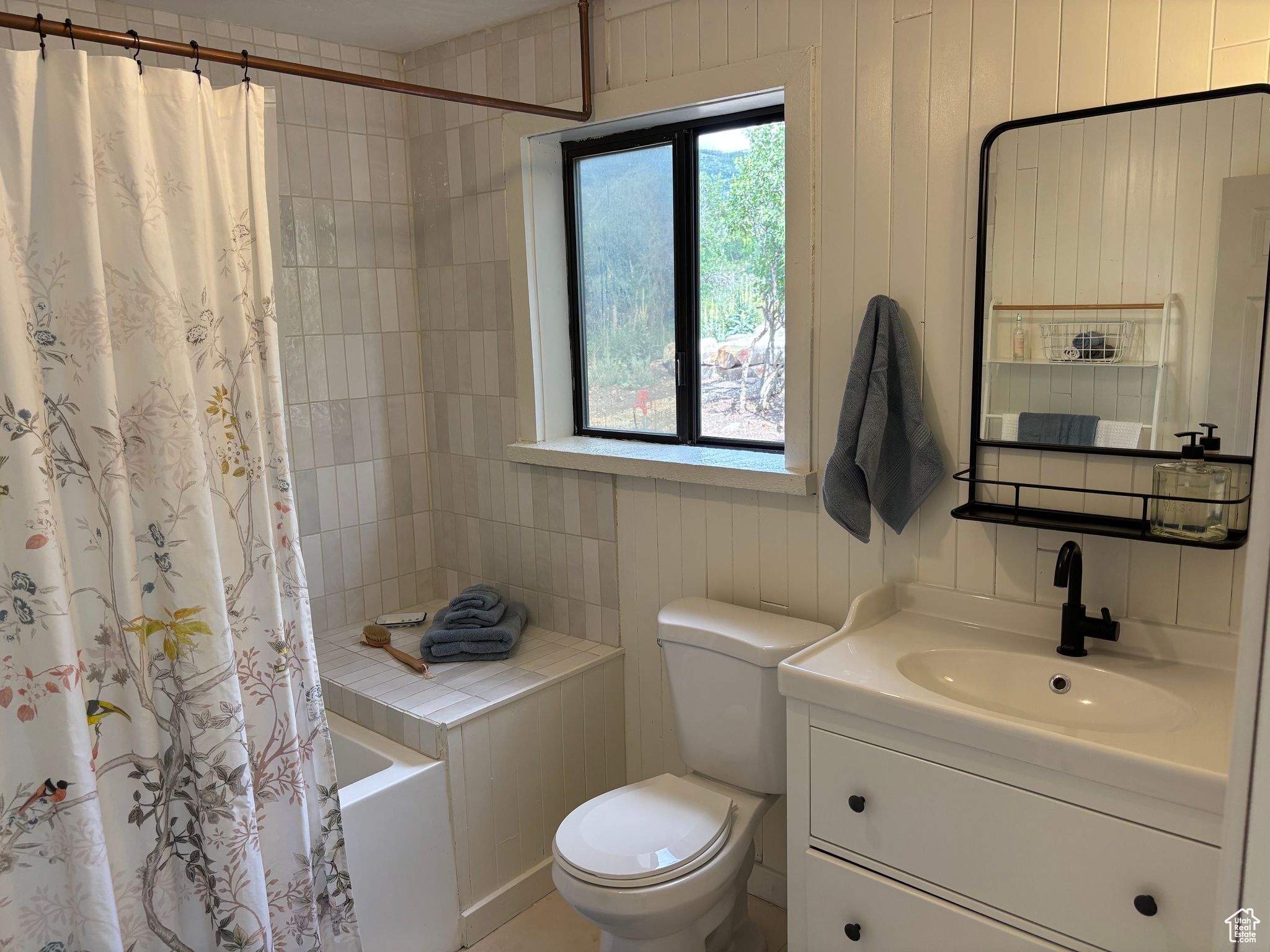 TIMBER LAKES  TIMBERLAKES - Residential