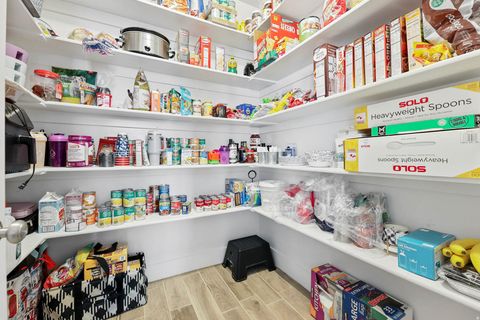 Tiny photo for 947 ELIZABETH DR, North Salt Lake, UT 84054 (MLS # 2131508)