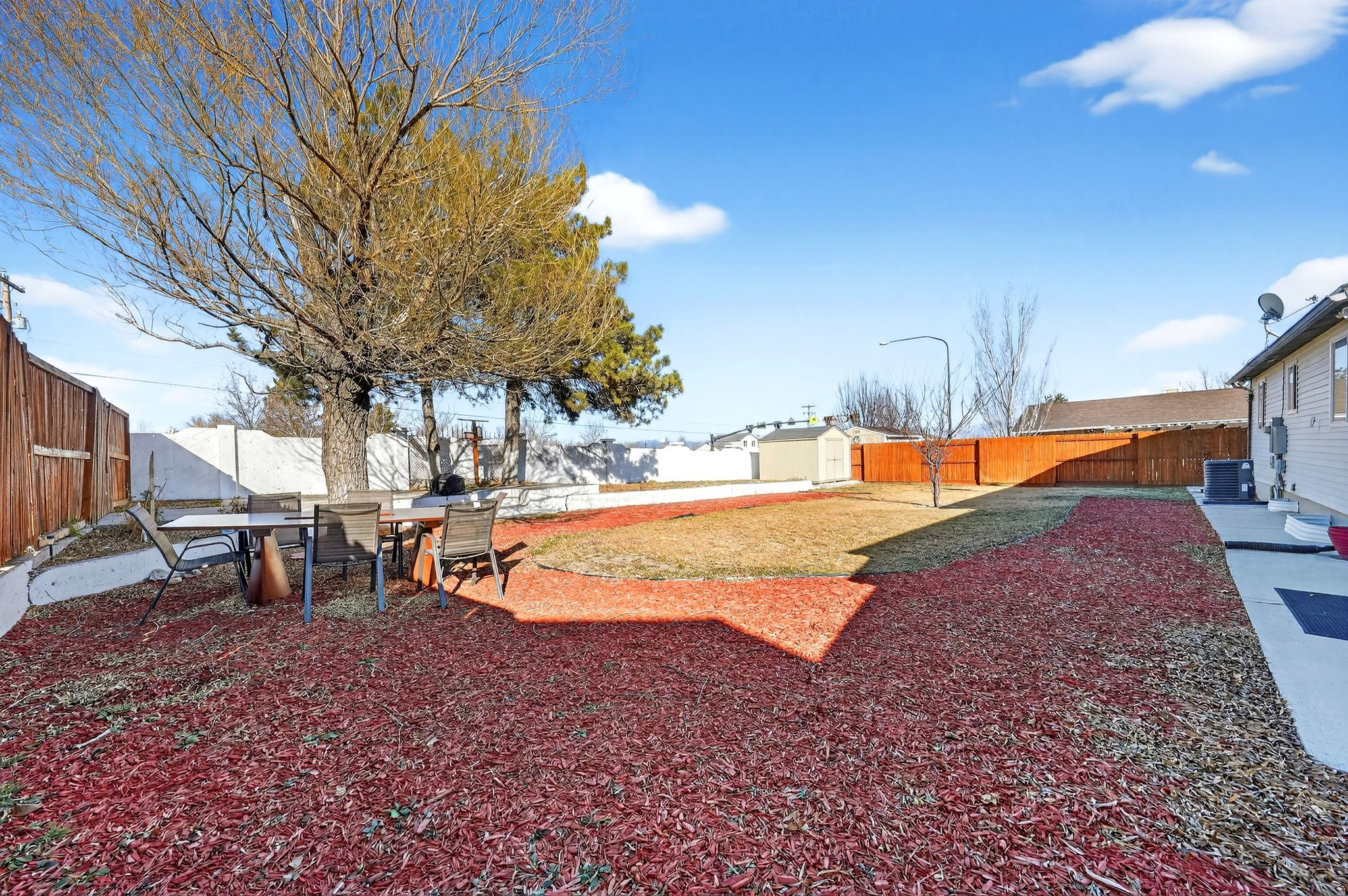 OQUIRRH SHADOWS - Residential