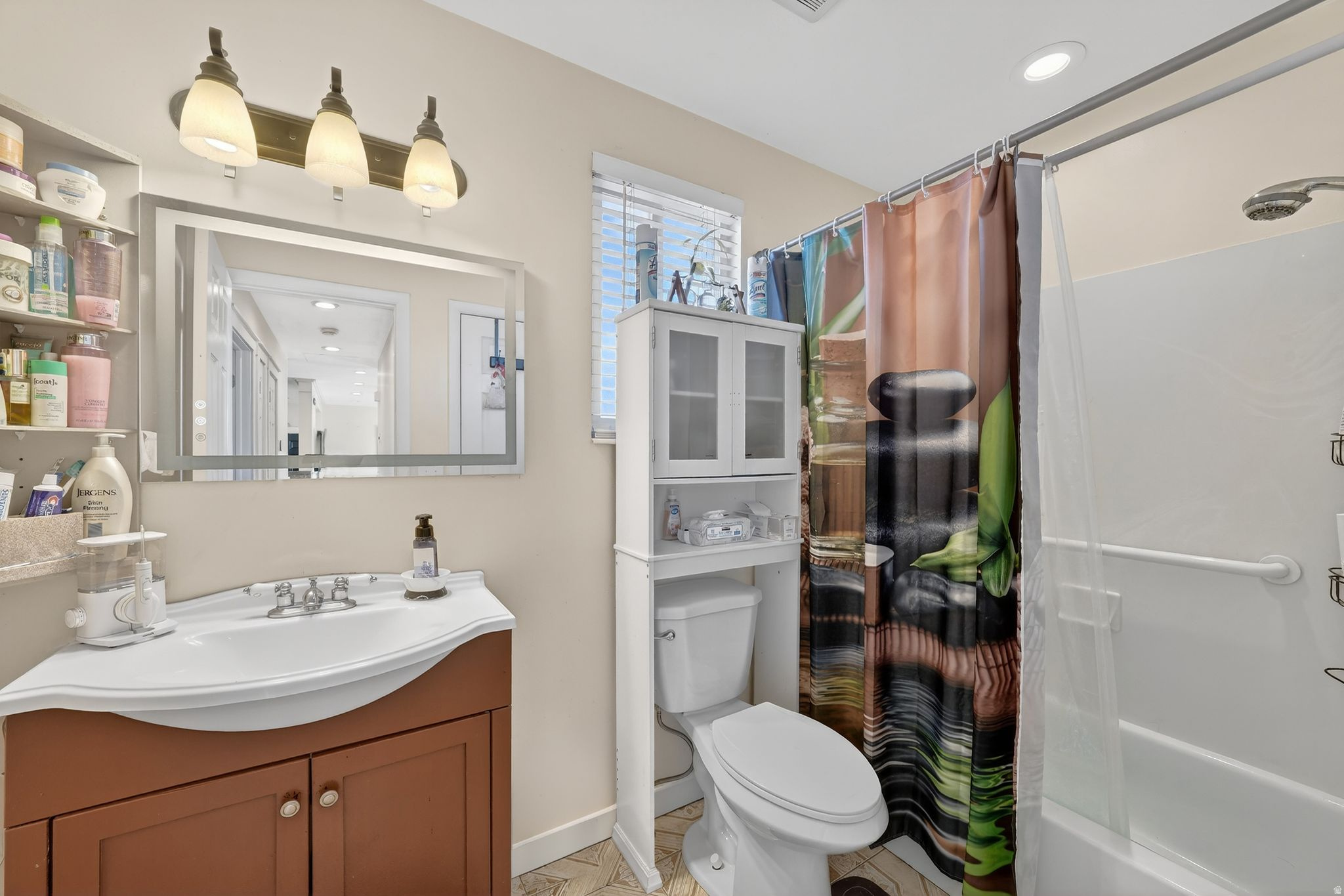 OQUIRRH SHADOWS - Residential