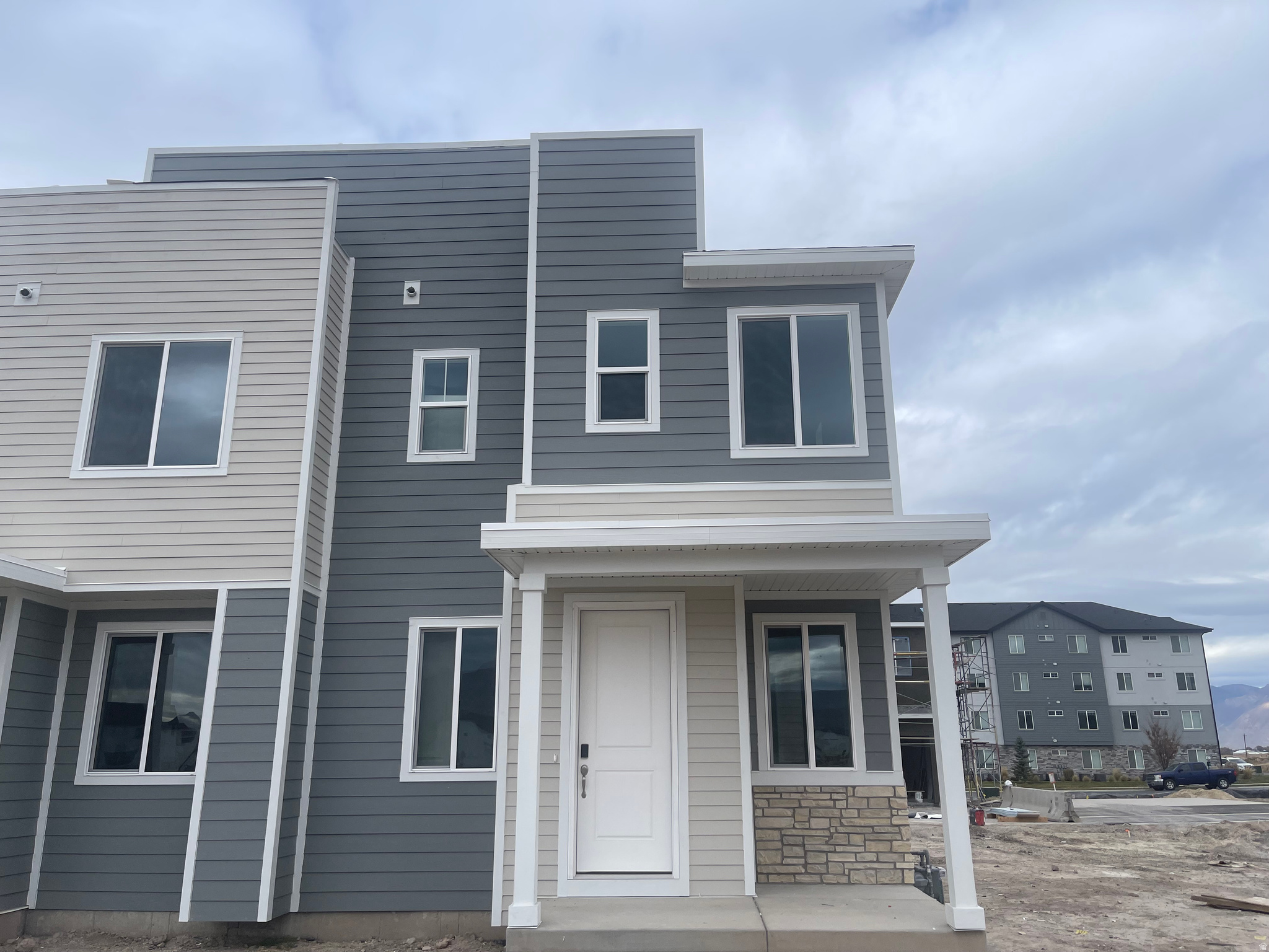 VILLAGES AT ARROWHEAD PARK - Residential