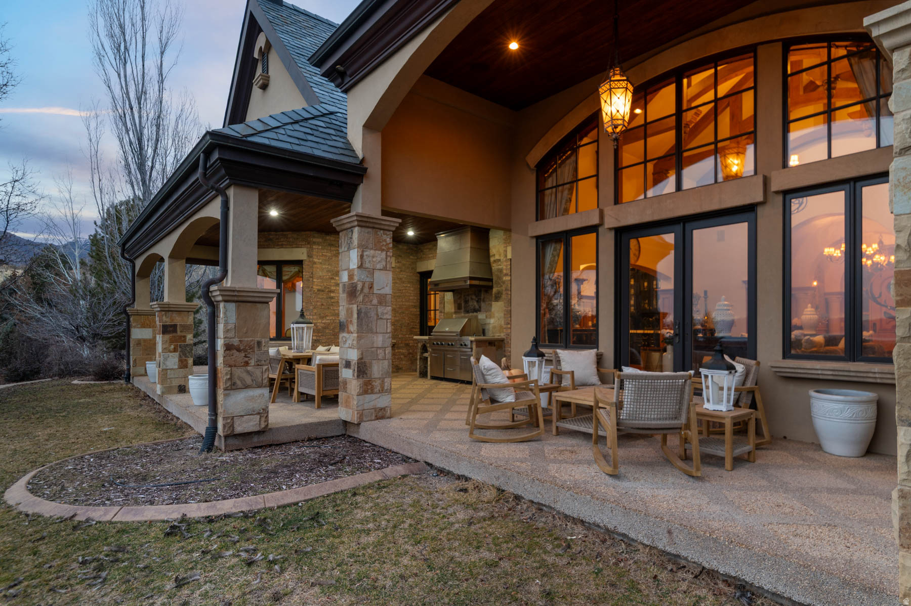 HILLSIDE OAKS - Residential