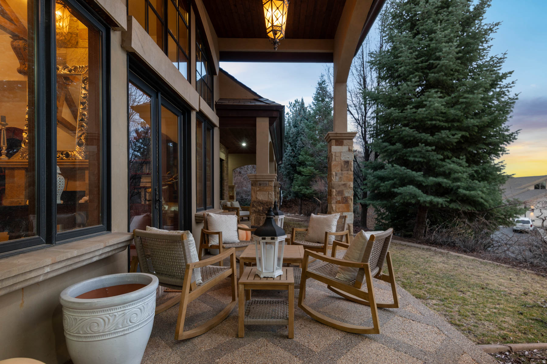 HILLSIDE OAKS - Residential