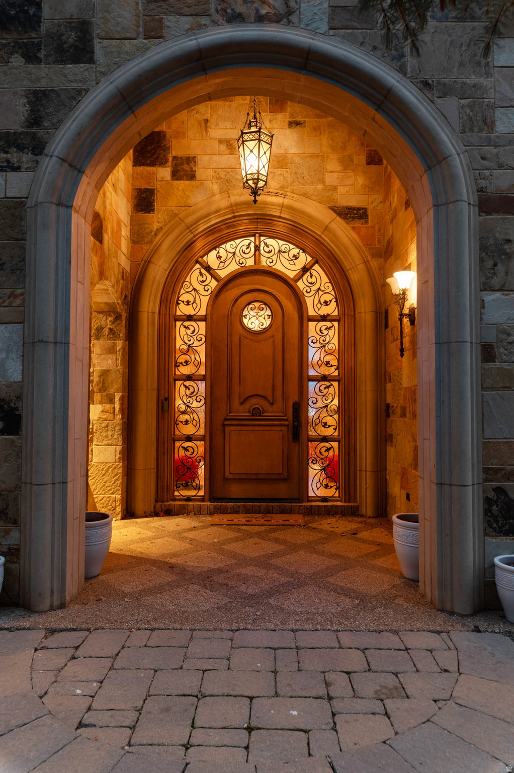 HILLSIDE OAKS - Residential