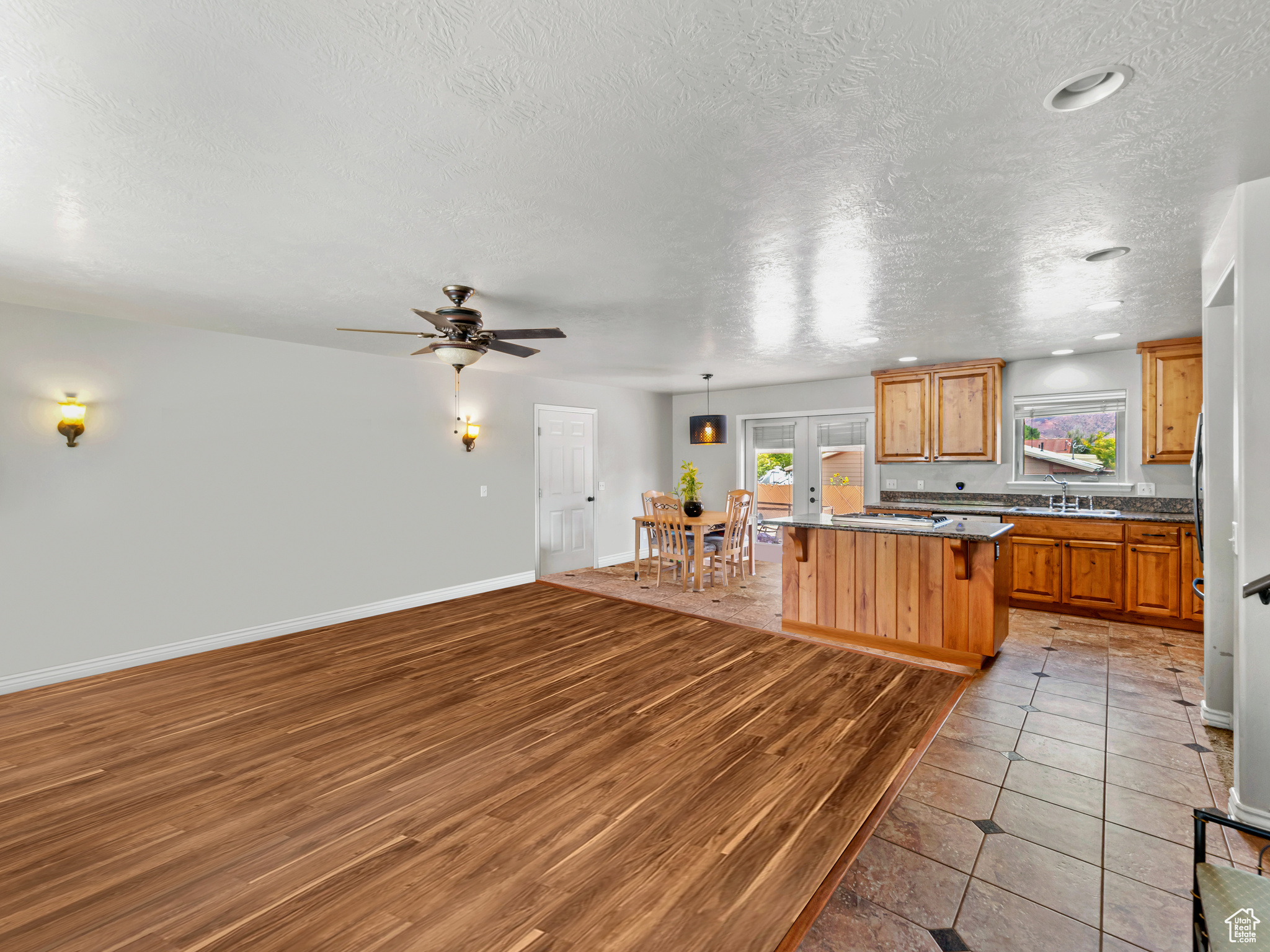 WALKER - Residential