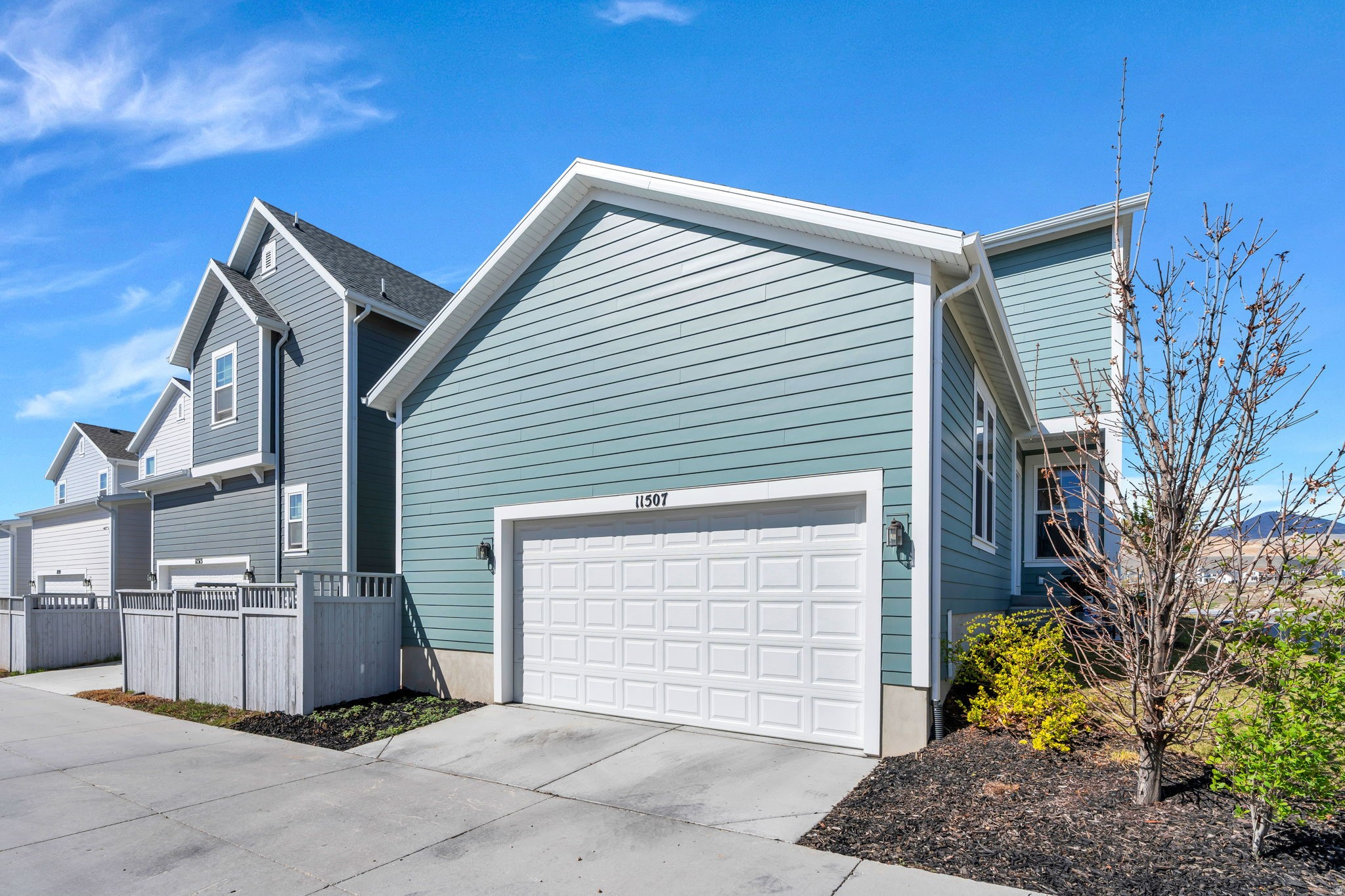 DAYBREAK - Residential