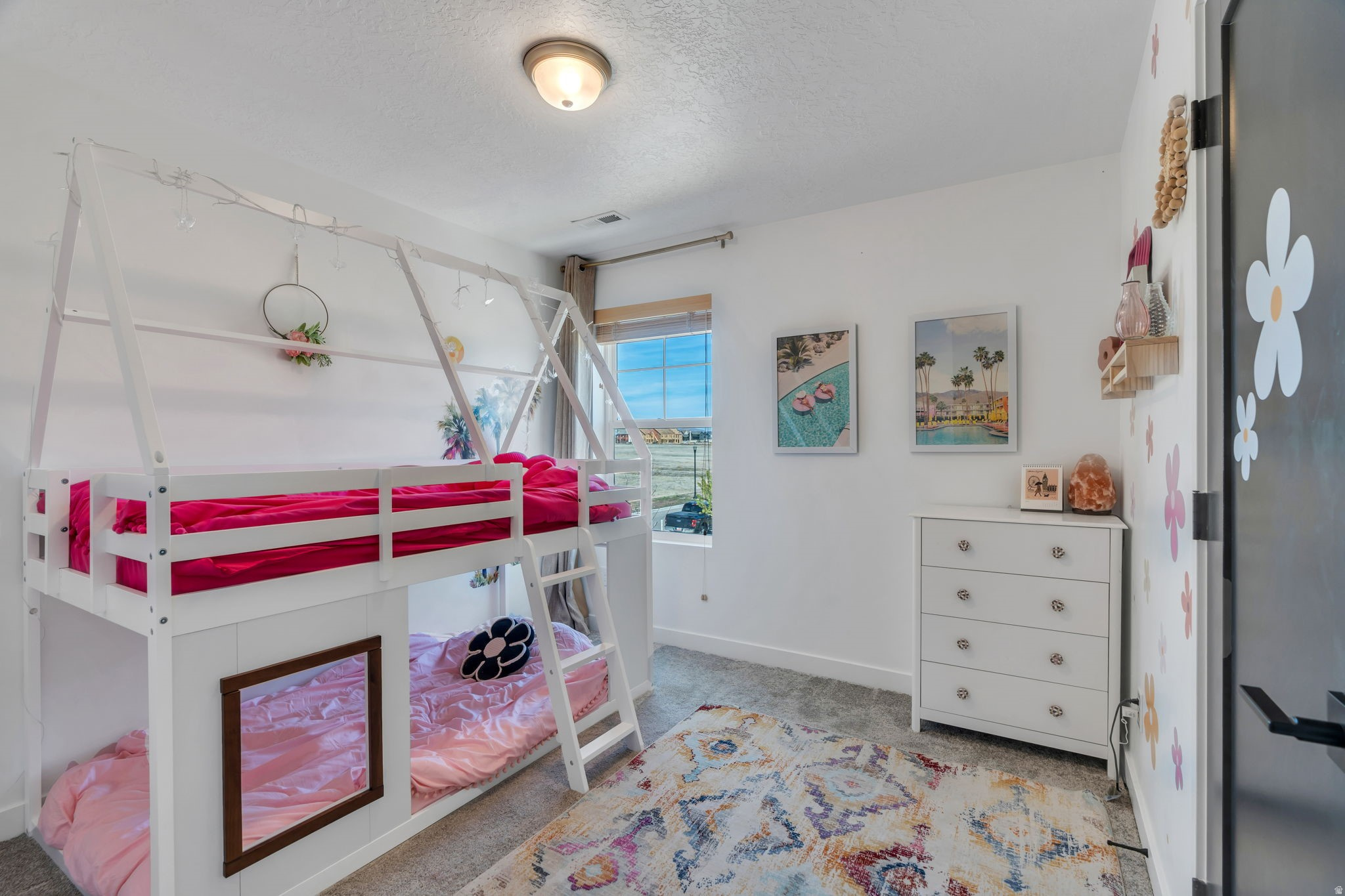 DAYBREAK - Residential