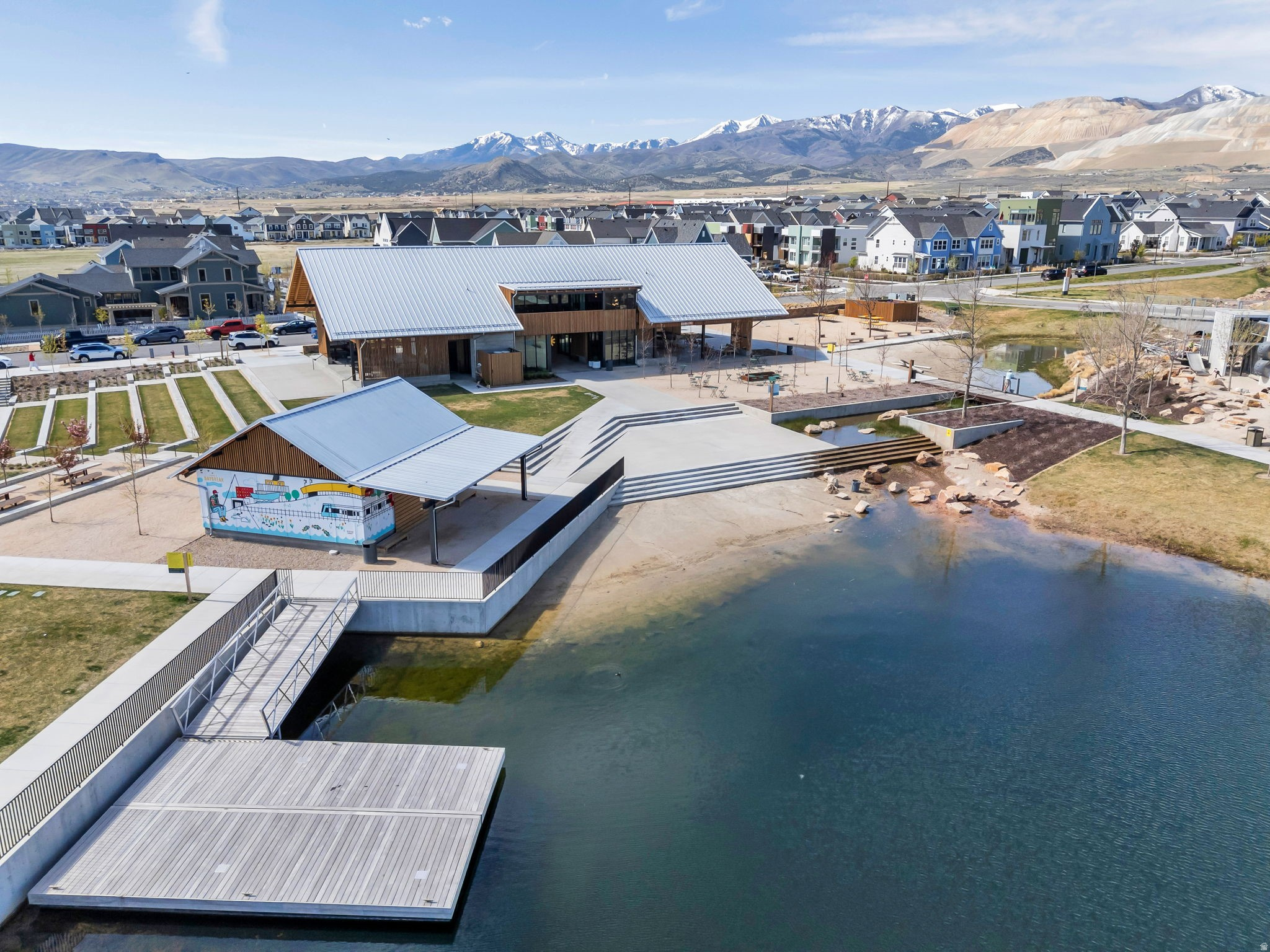 DAYBREAK - Residential