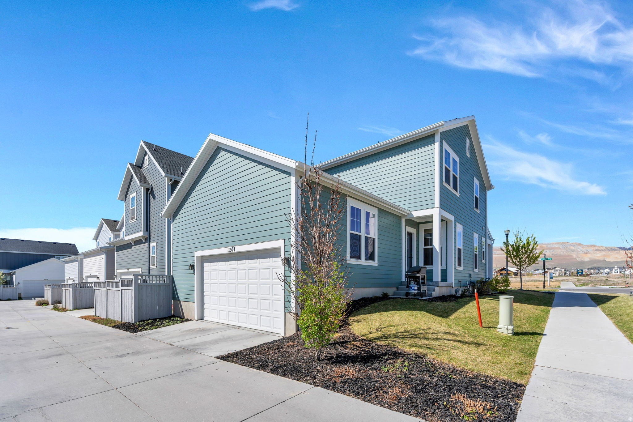 DAYBREAK - Residential