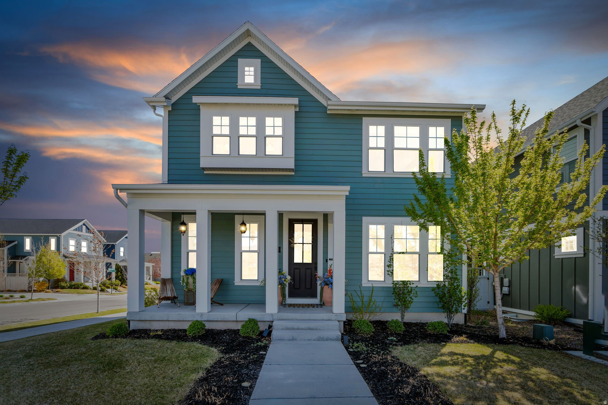 DAYBREAK - Residential