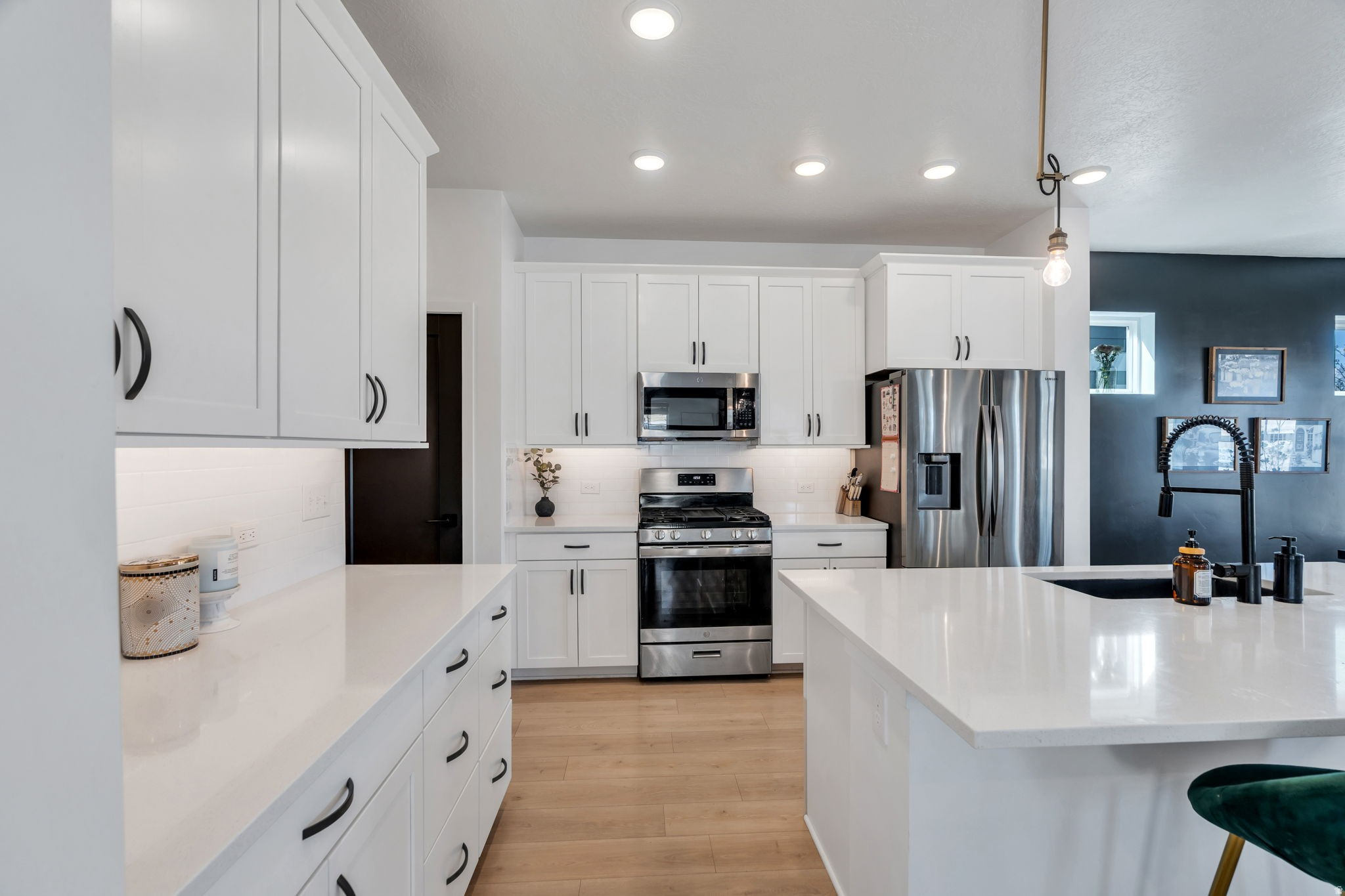 DAYBREAK - Residential