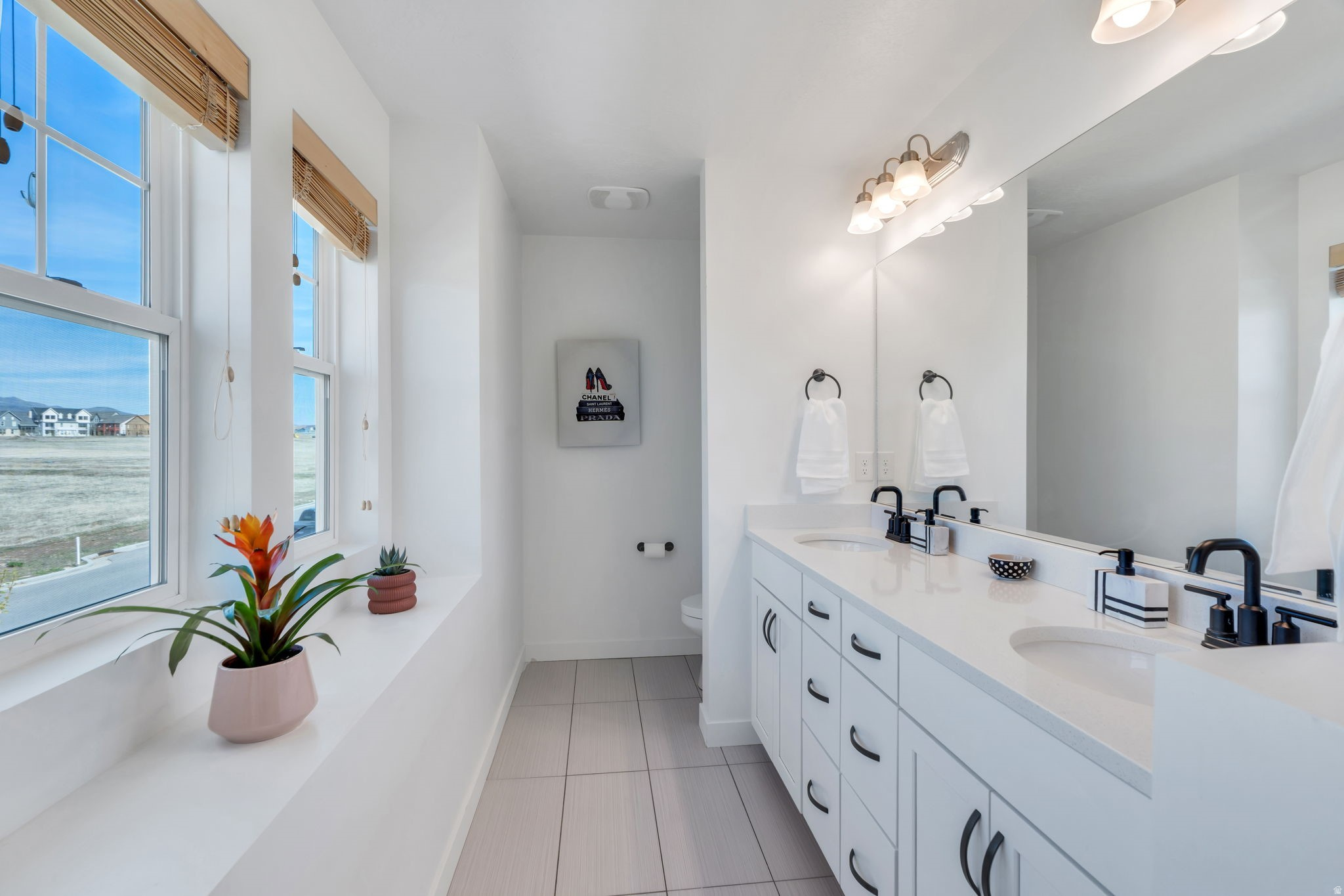 DAYBREAK - Residential