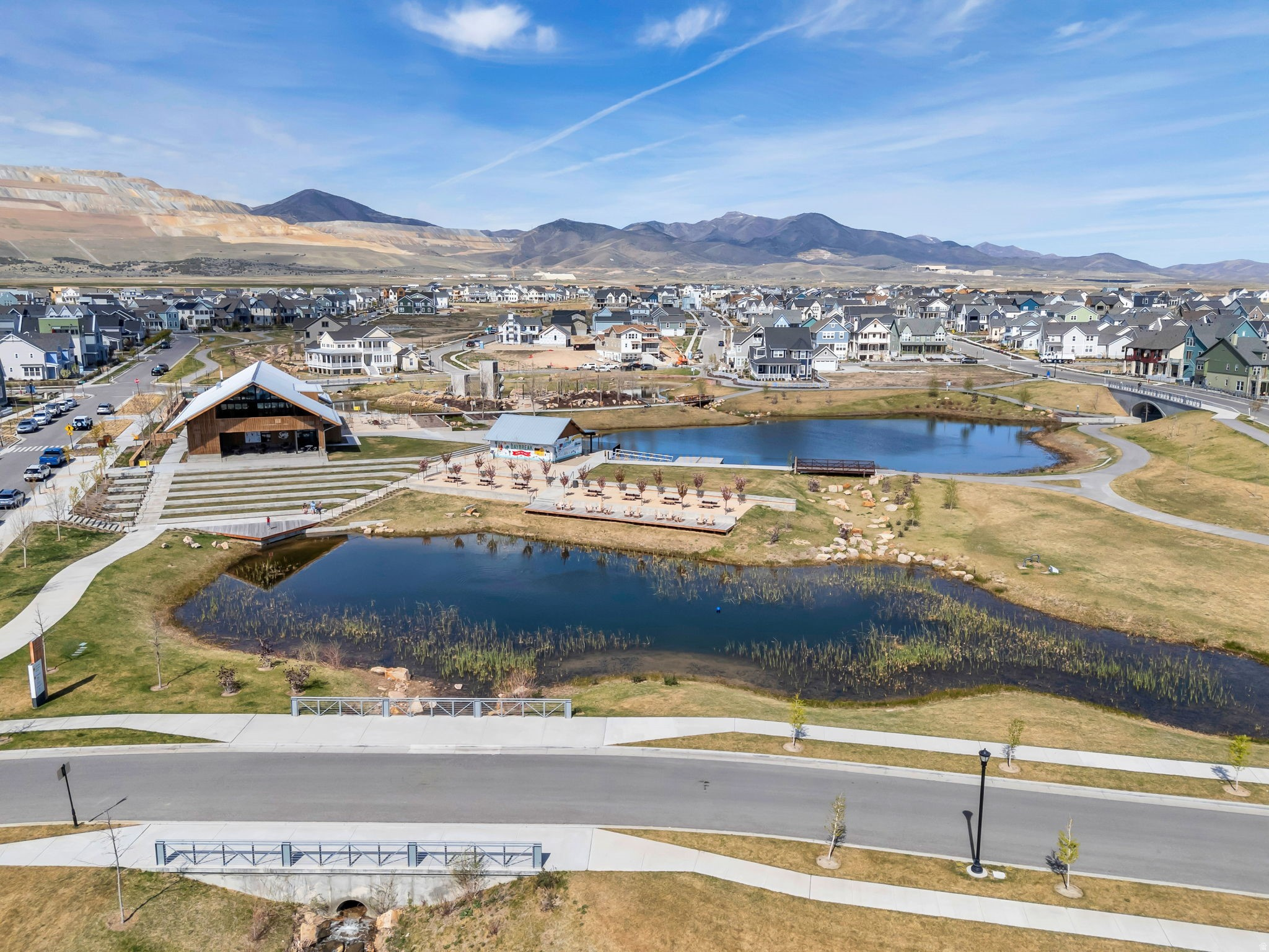 DAYBREAK - Residential