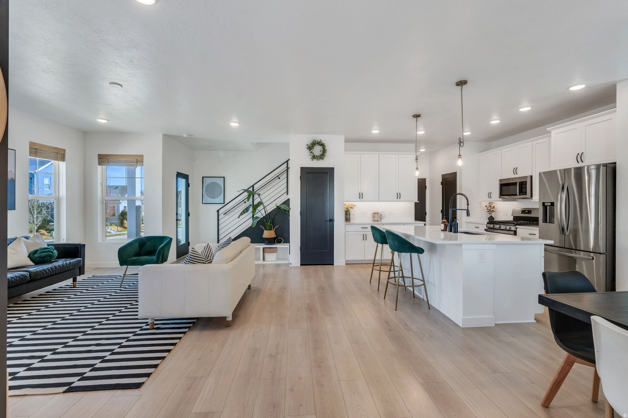 DAYBREAK - Residential