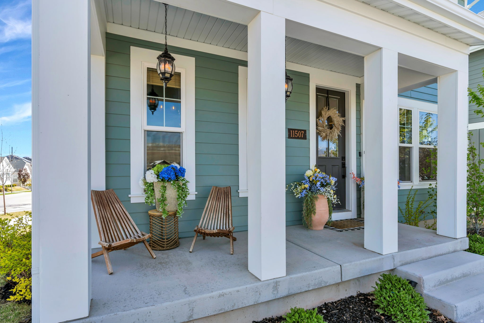 DAYBREAK - Residential