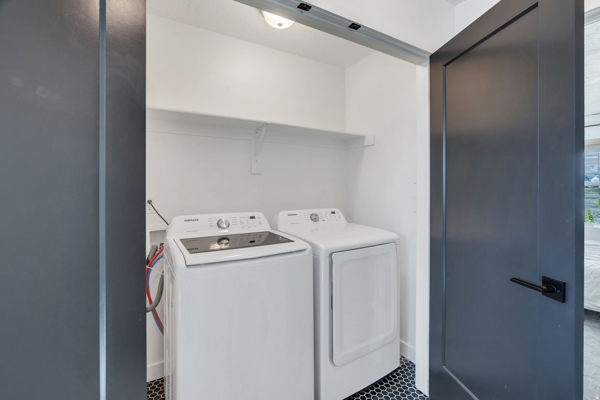 DAYBREAK - Residential