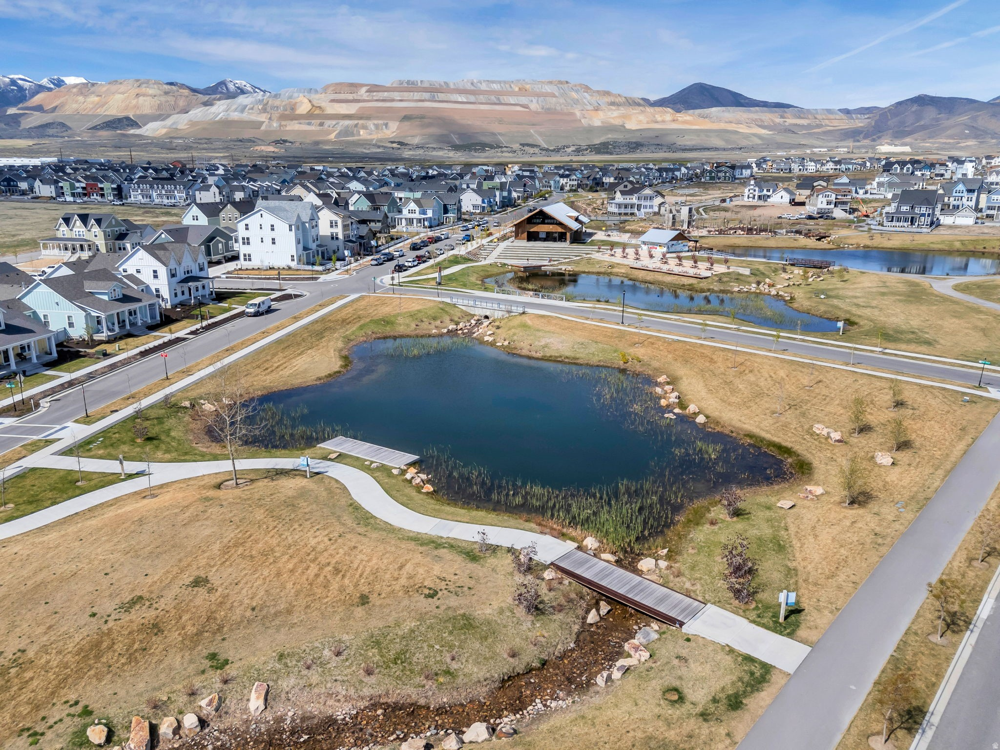 DAYBREAK - Residential