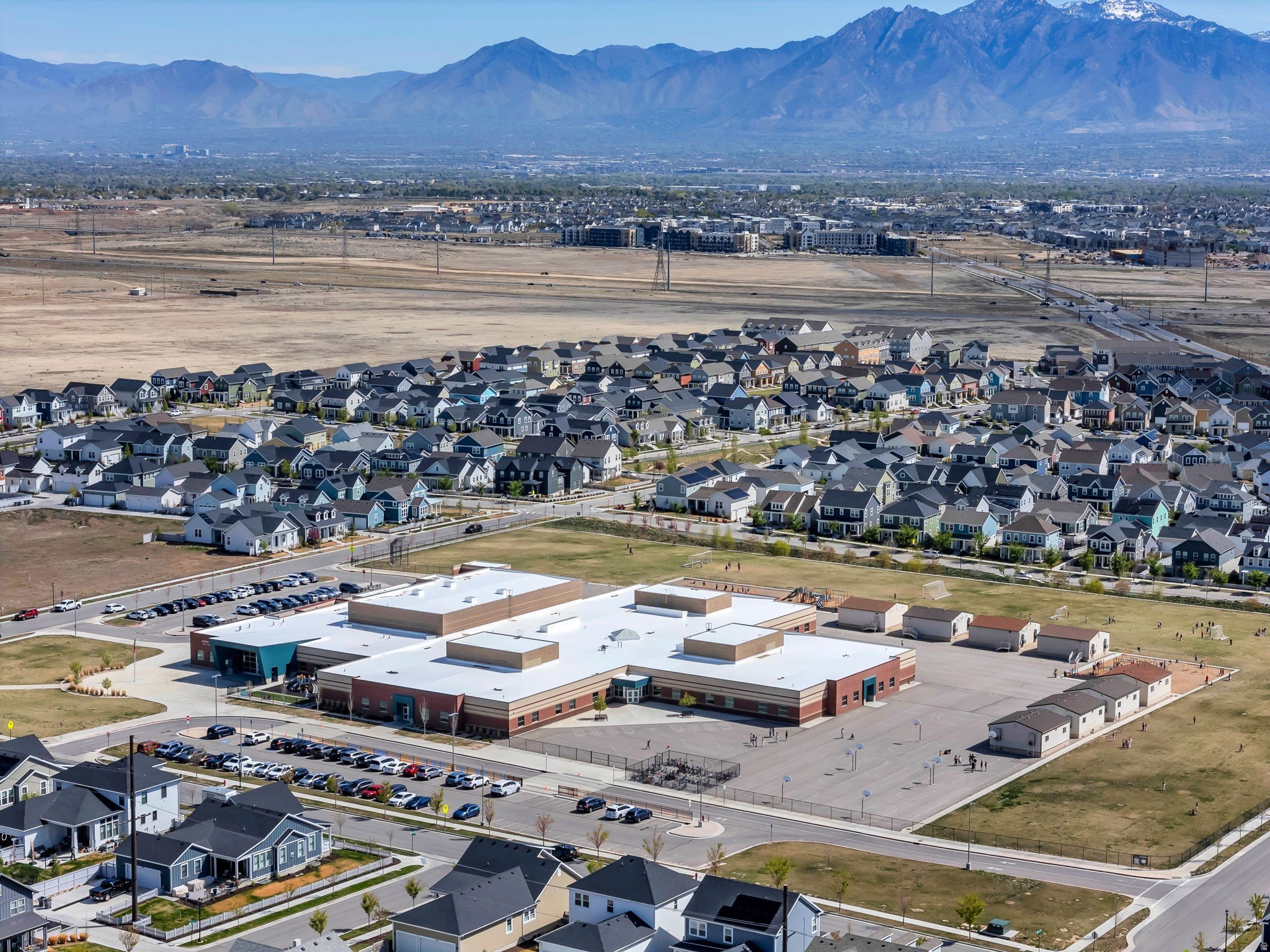 DAYBREAK - Residential