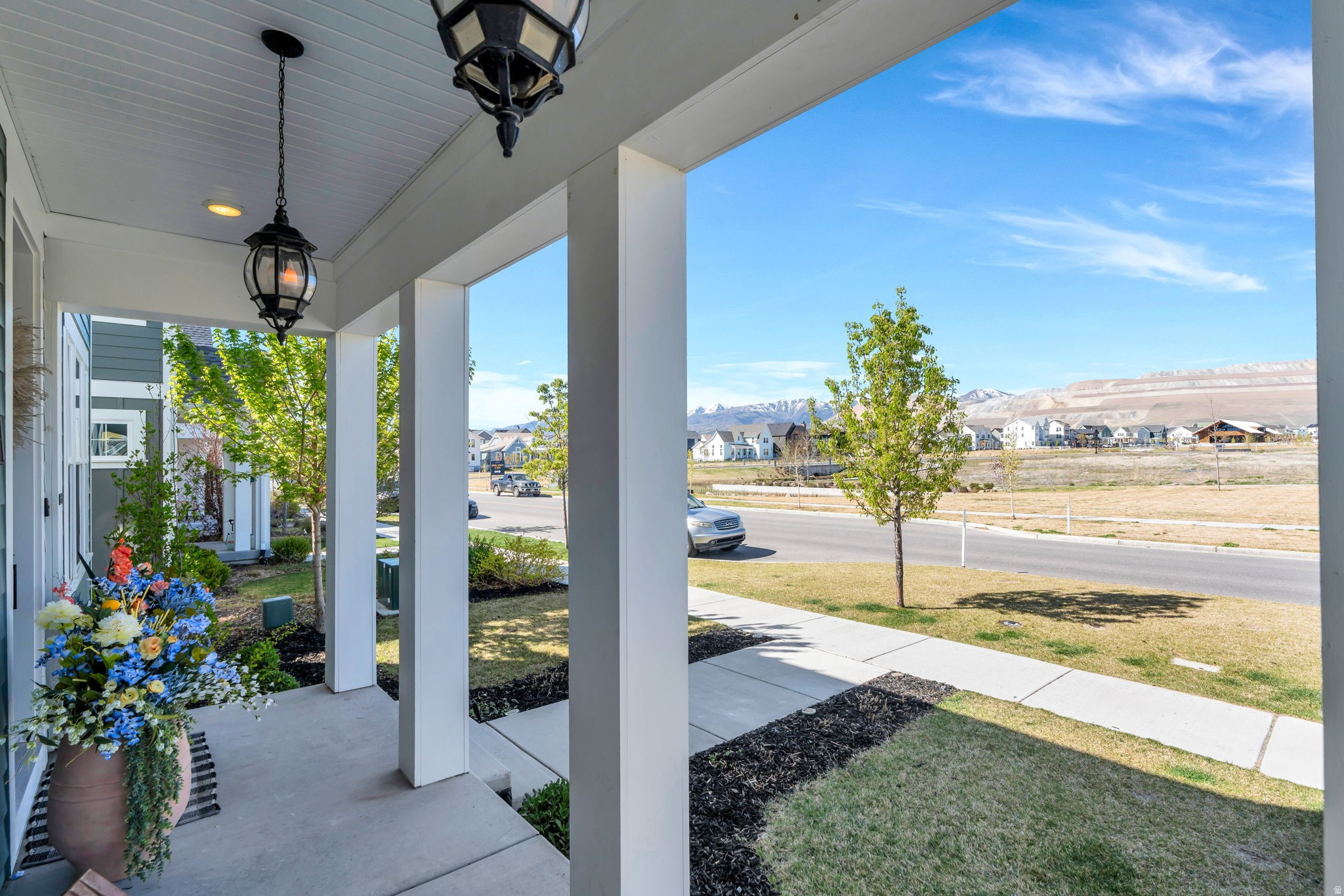 DAYBREAK - Residential