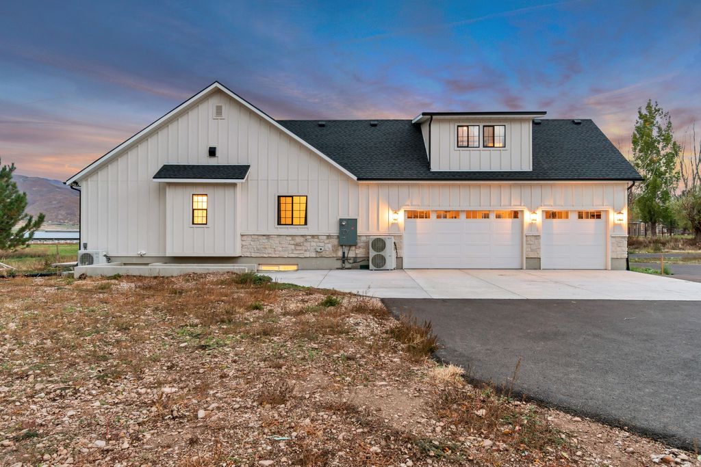 Photo of 3312 S 2900 W, Heber City, UT 84032 (MLS # 2155407)