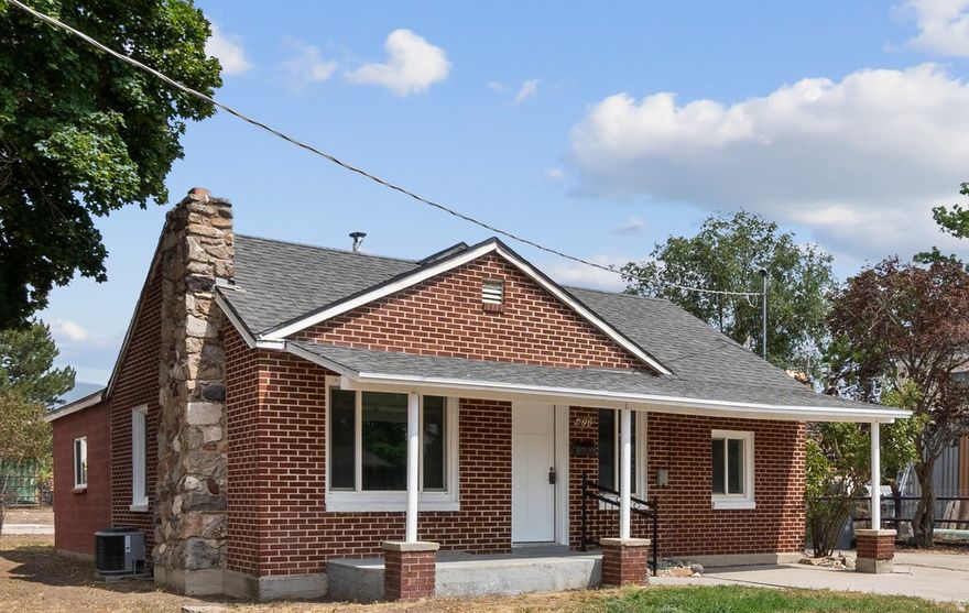 Brand new kitchen, windows, doors, and full landscaping!!! Come check out this gem in the heart of American Fork, close to schools, shops, and restaurants. Perfect starter home or investment property.