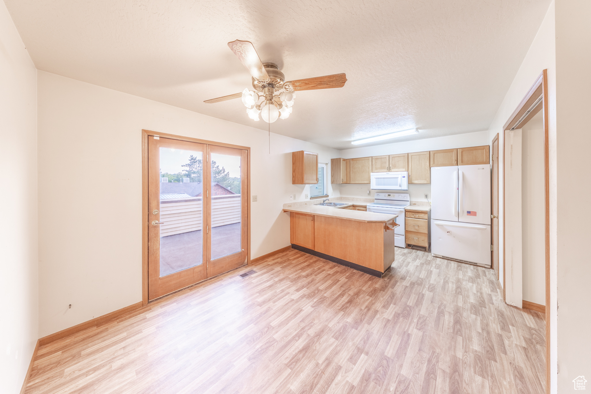 CANYON TERRACE CONDOS - Residential