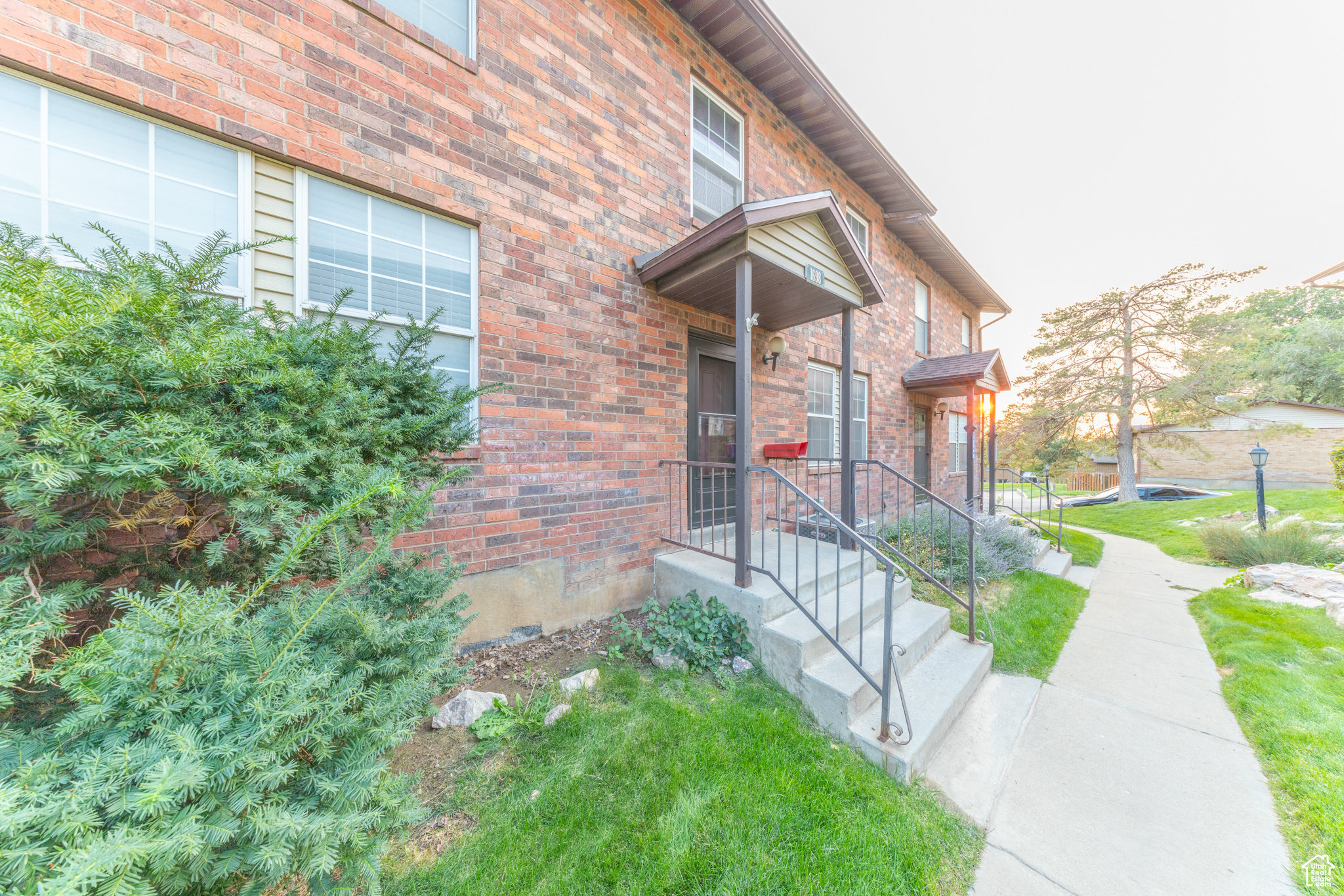 CANYON TERRACE CONDOS - Residential