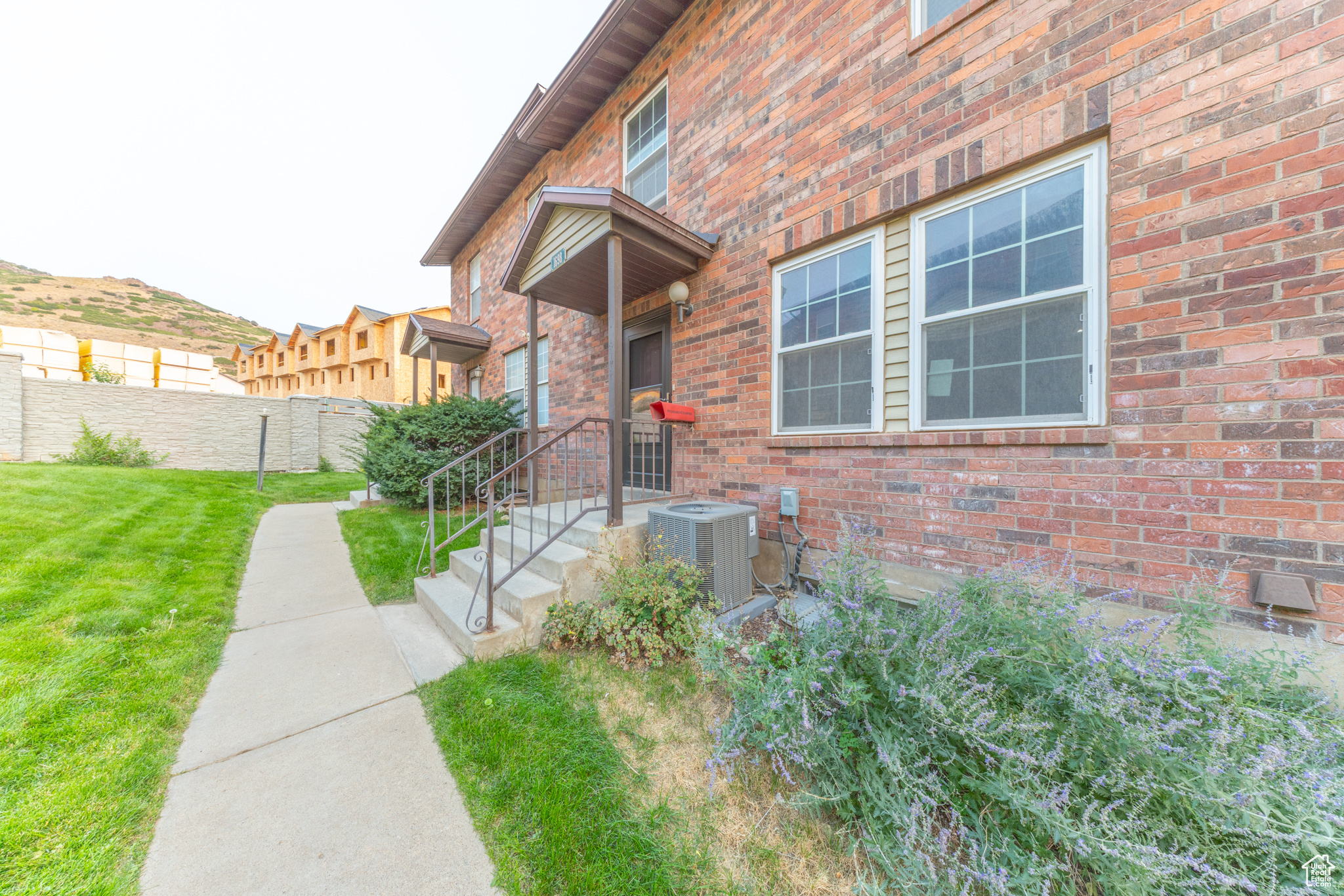 CANYON TERRACE CONDOS - Residential