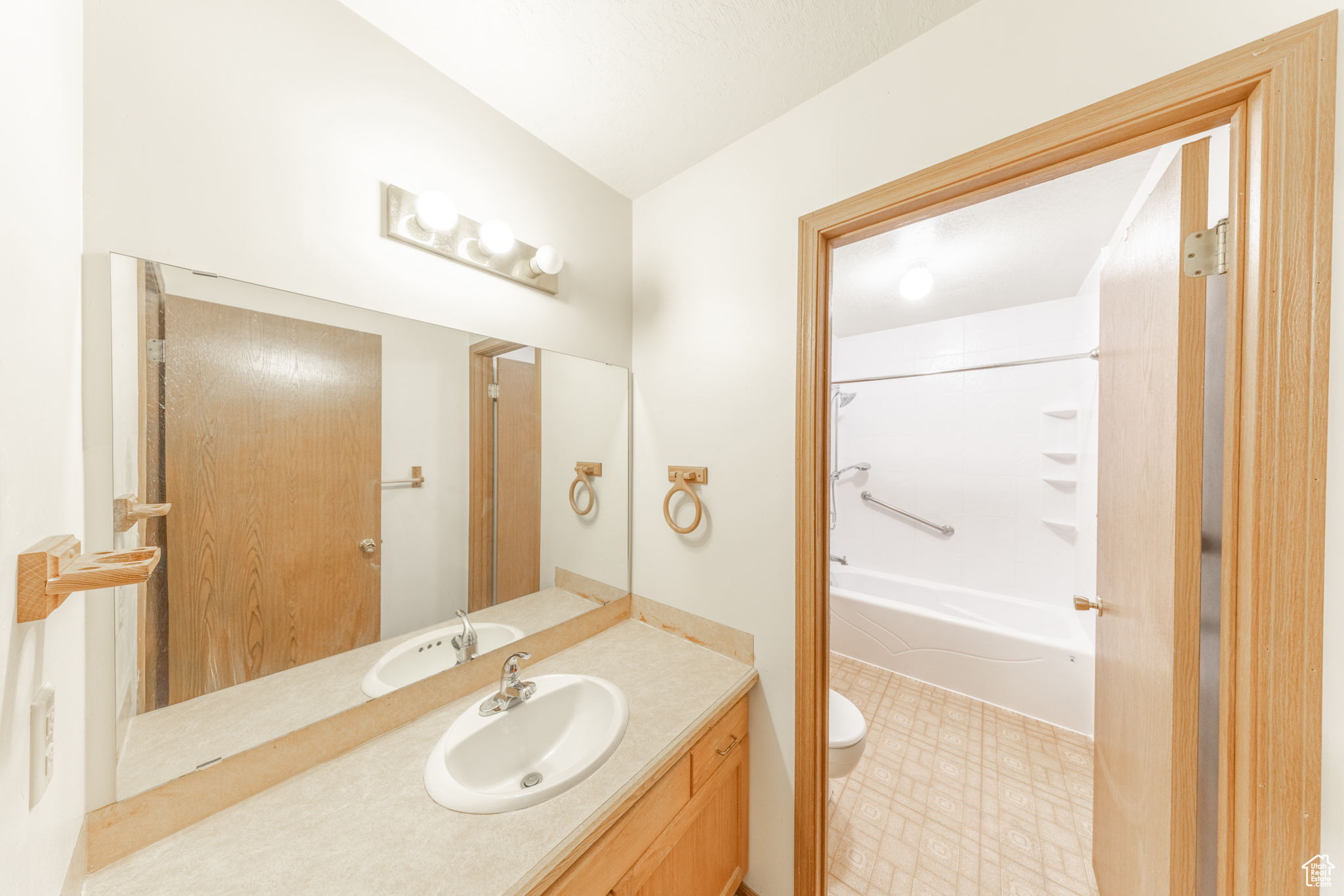 CANYON TERRACE CONDOS - Residential