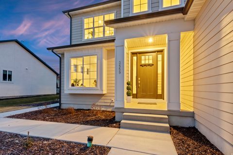 Tiny photo for 3559 S GARIBALDI WAY, Saratoga Springs, UT 84045 (MLS # 2148191)