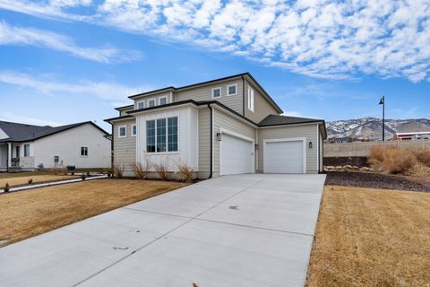 Tiny photo for 3559 S GARIBALDI WAY, Saratoga Springs, UT 84045 (MLS # 2148191)