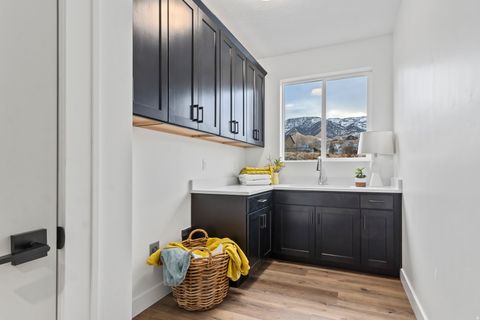Tiny photo for 3559 S GARIBALDI WAY, Saratoga Springs, UT 84045 (MLS # 2148191)