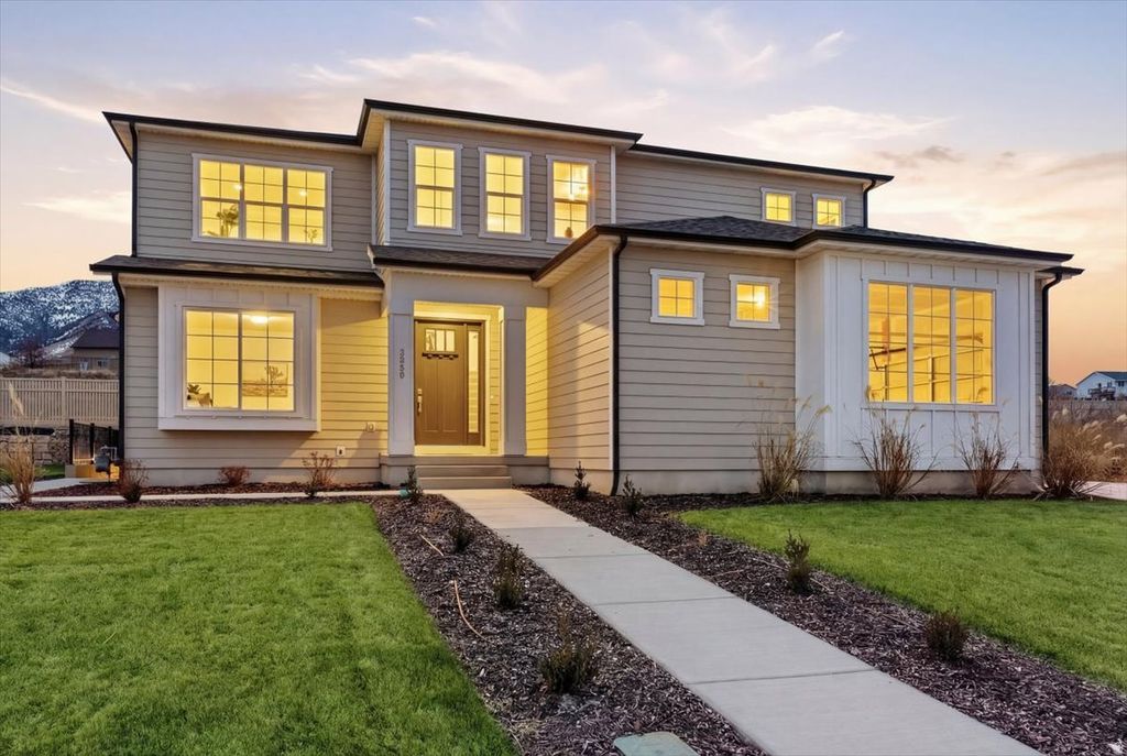 Photo of 3559 S GARIBALDI WAY, Saratoga Springs, UT 84045 (MLS # 2148191)