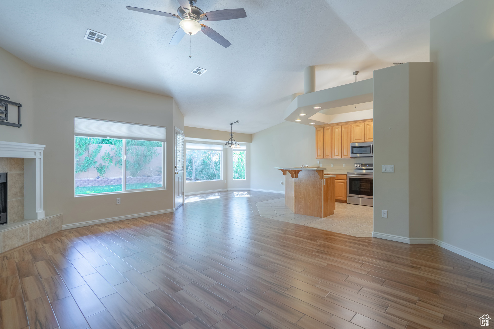 SILVERCREEK TOWNHOMES - Residential