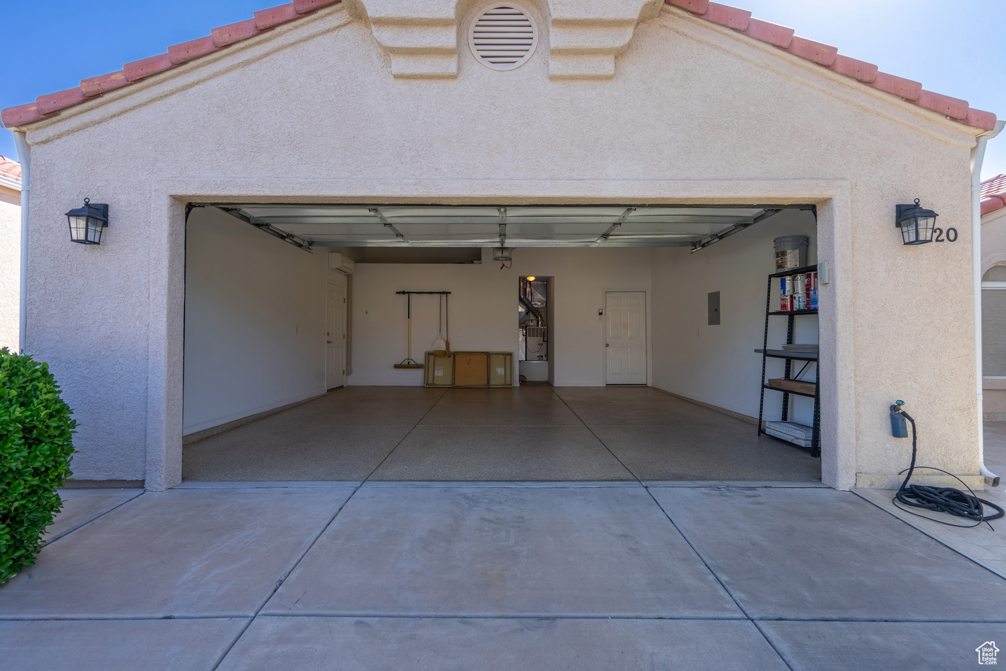 SILVERCREEK TOWNHOMES - Residential