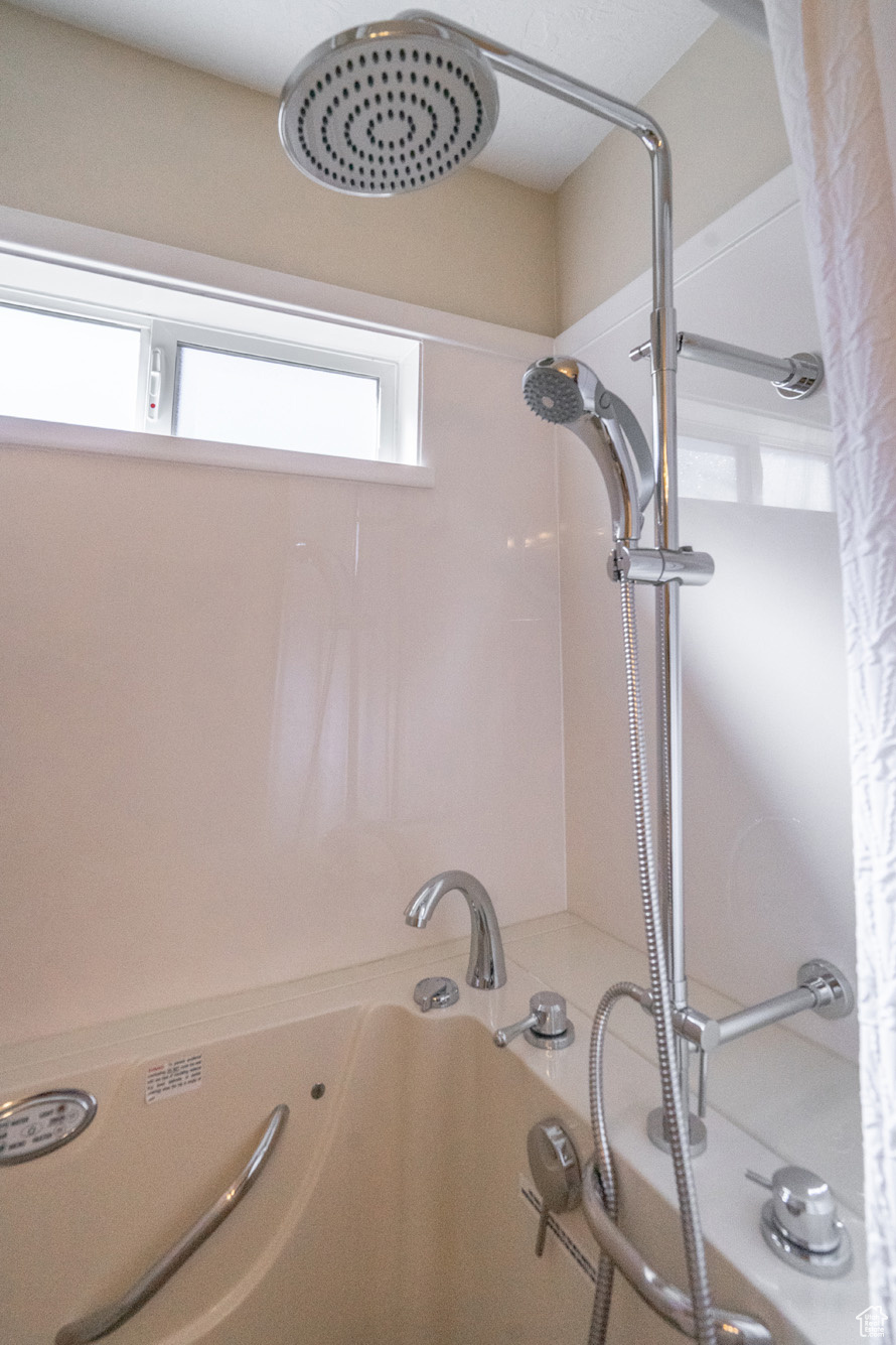 SILVERCREEK TOWNHOMES - Residential