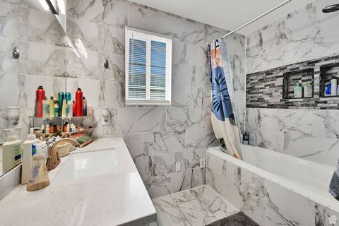 Tiny photo for 2674 S 75 E, Clearfield, UT 84015 (MLS # 2114837)