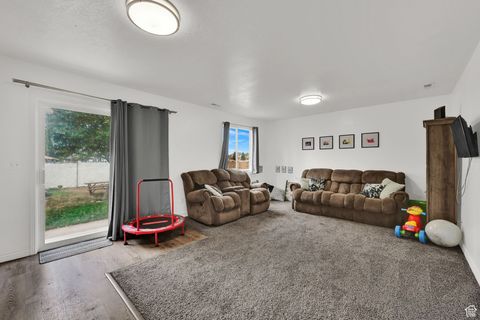 Tiny photo for 2674 S 75 E, Clearfield, UT 84015 (MLS # 2114837)