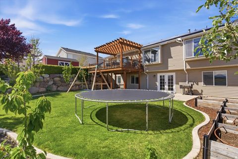 Tiny photo for 4921 W WOODRIDGE DR, South Jordan, UT 84009 (MLS # 2154079)